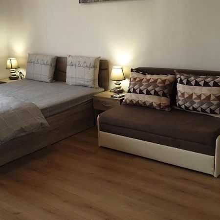 Villa Rossa Apartments Ravda Luaran gambar