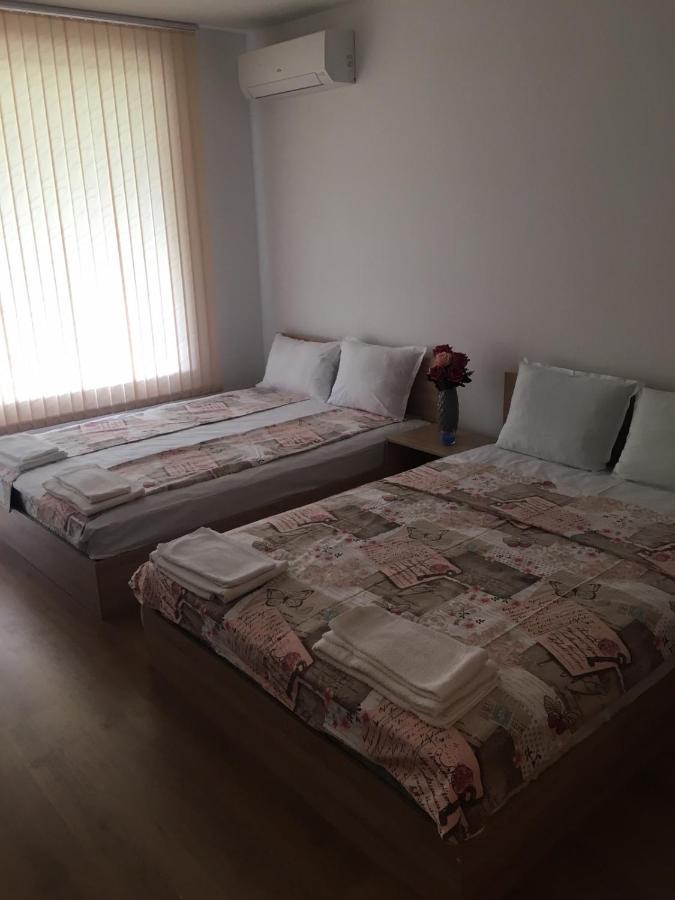 Villa Rossa Apartments Ravda Luaran gambar