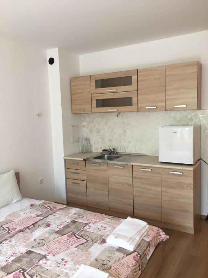 Villa Rossa Apartments Ravda Luaran gambar